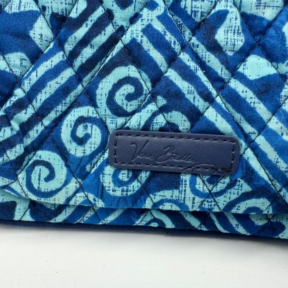 Vera Bradley Cuban Tiles Fabric Small Backpack. Shades of Blue. Good condition! - Picture 2 of 11